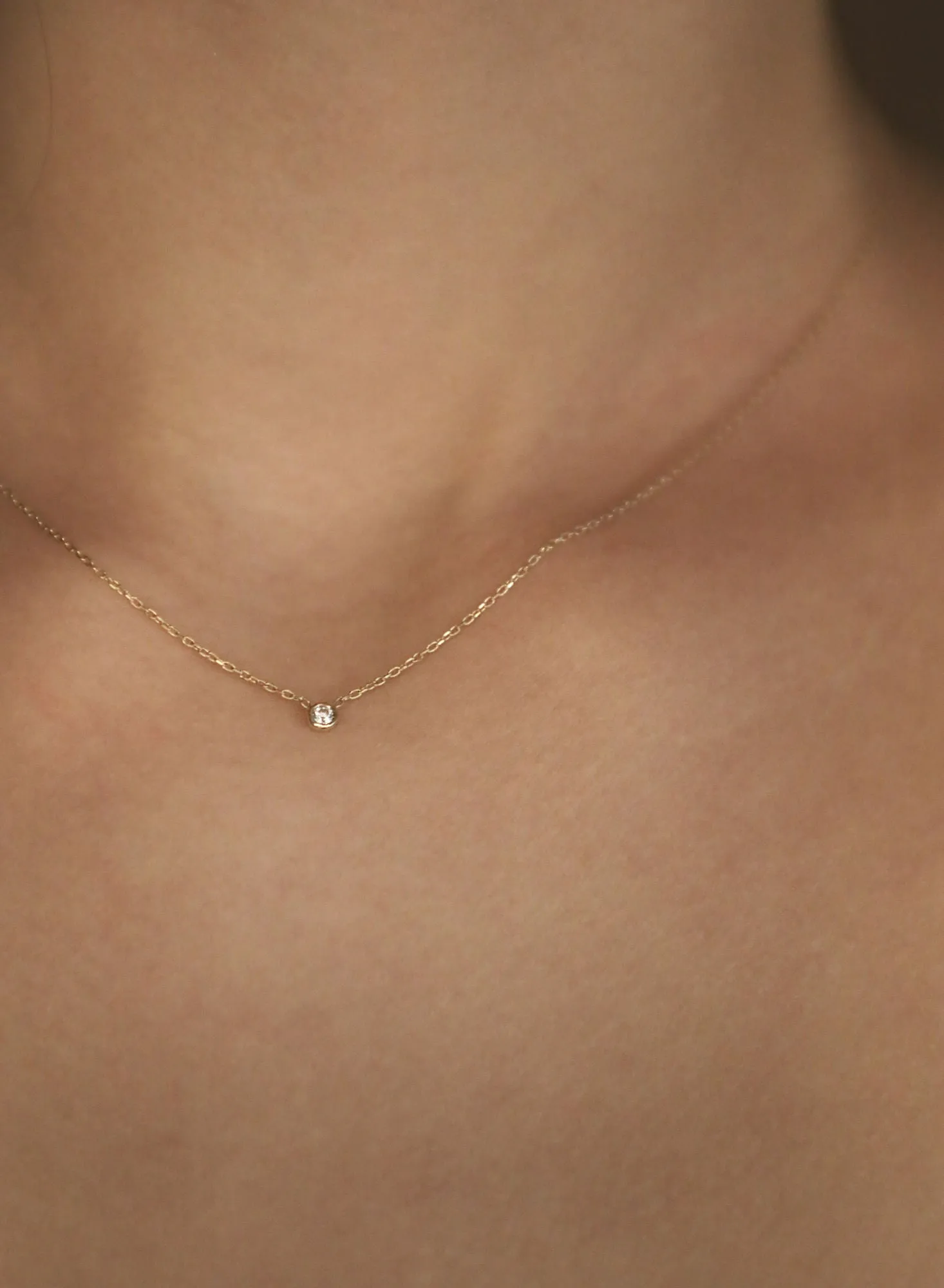 Alexa Fine Jewelry | Dot 18K Gold Necklace w. Diamond