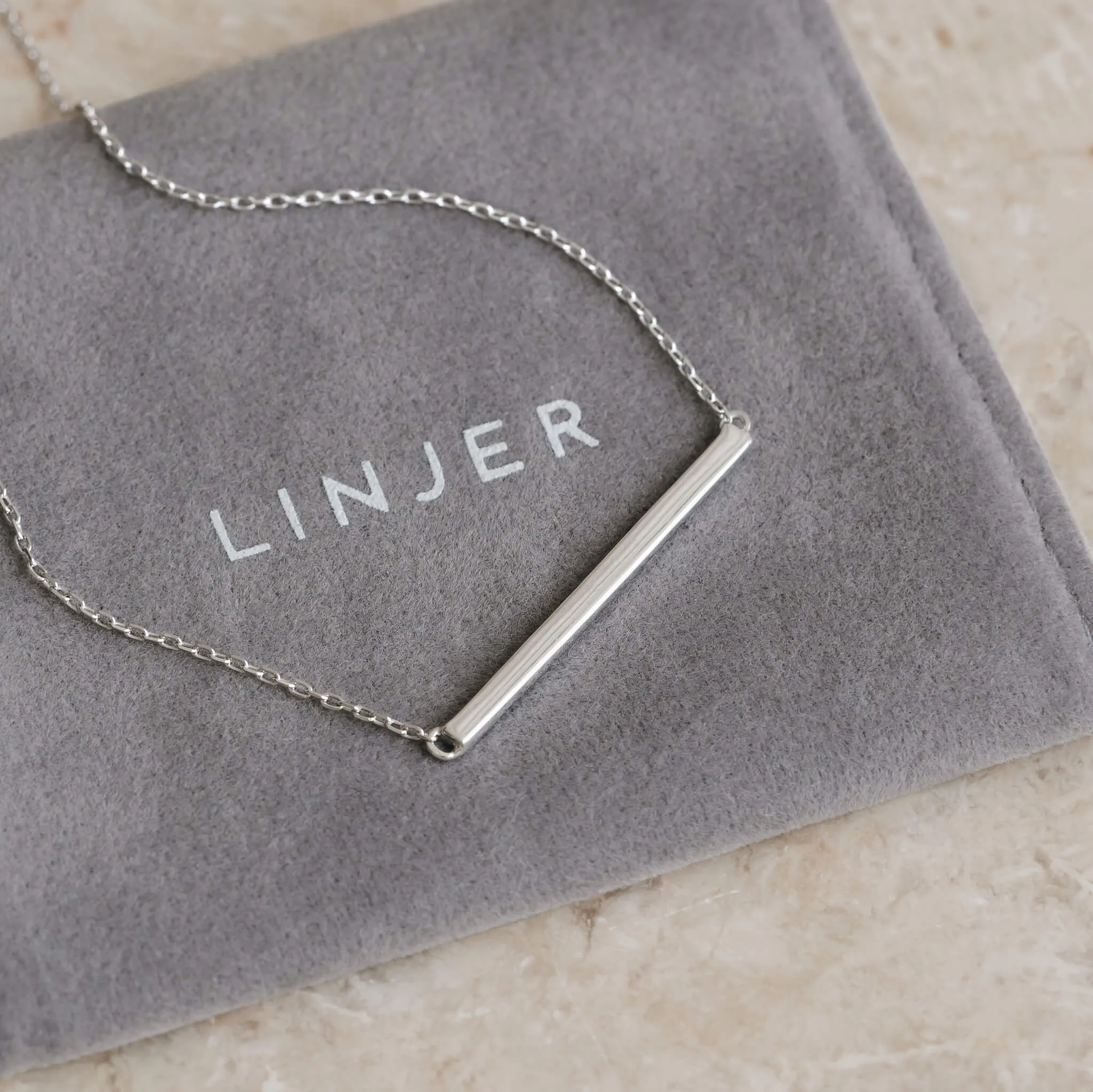 Bar Necklace Silver - Hanne