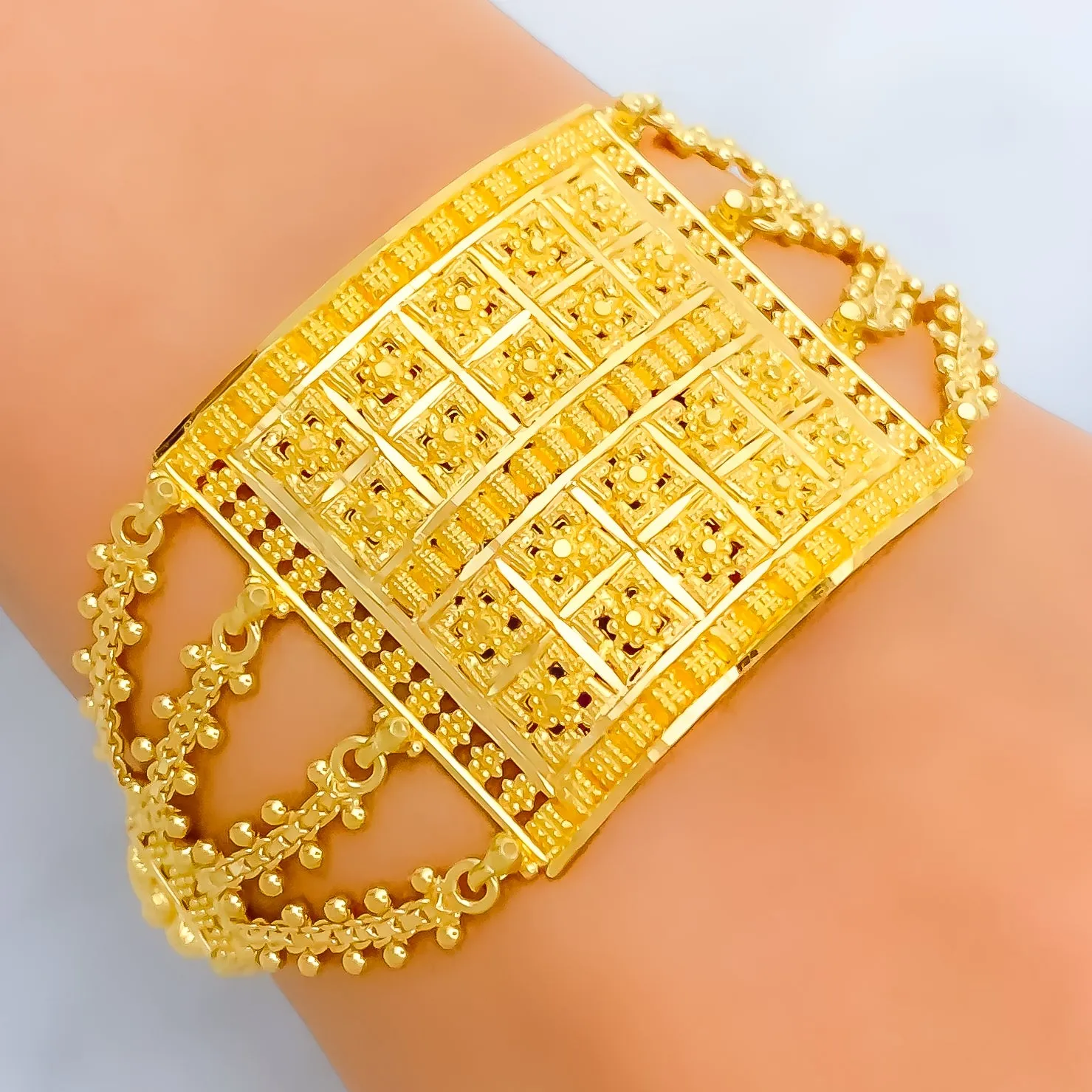 Beautiful Square 22K Gold Medium Statement Bracelet