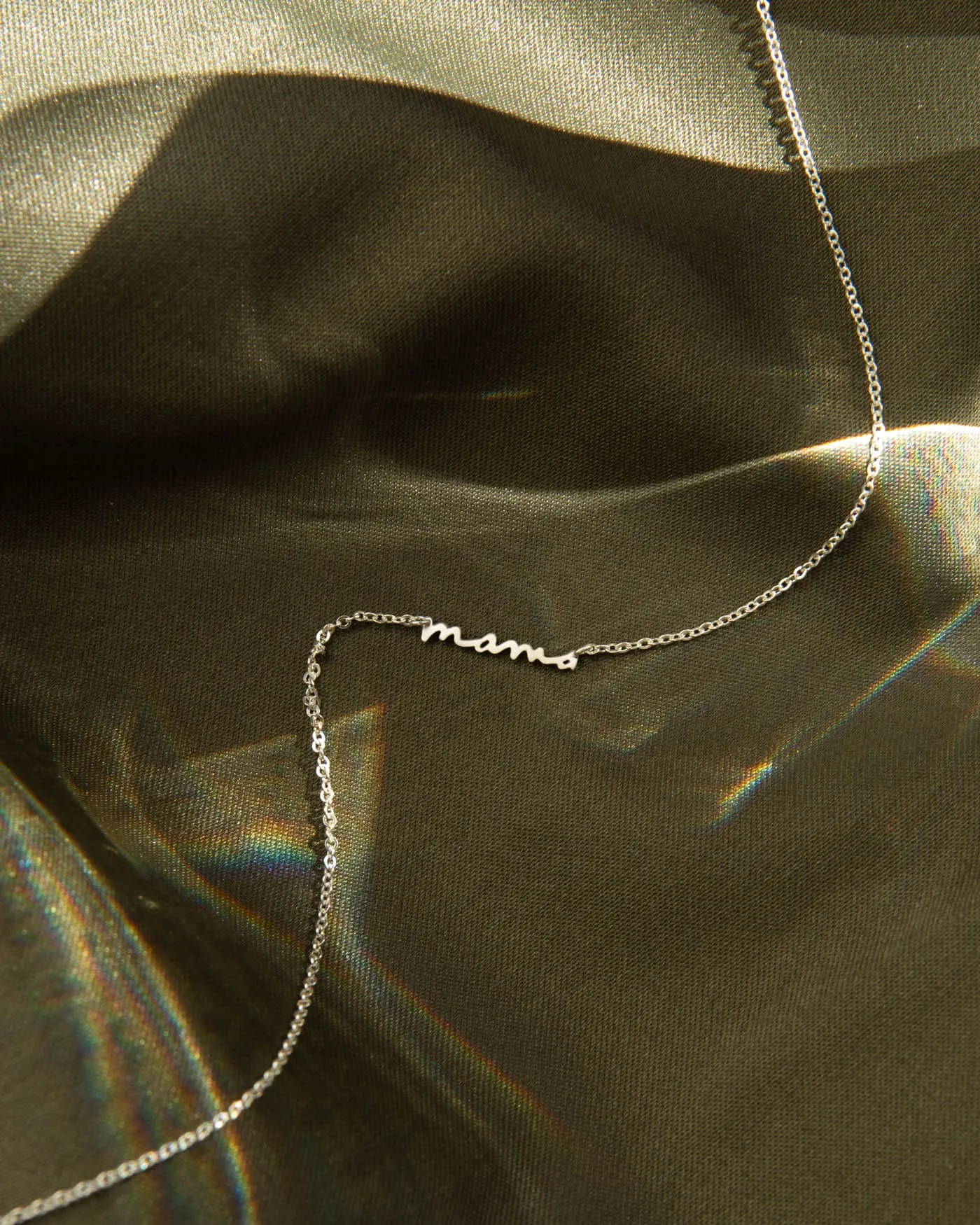 Mama Necklace