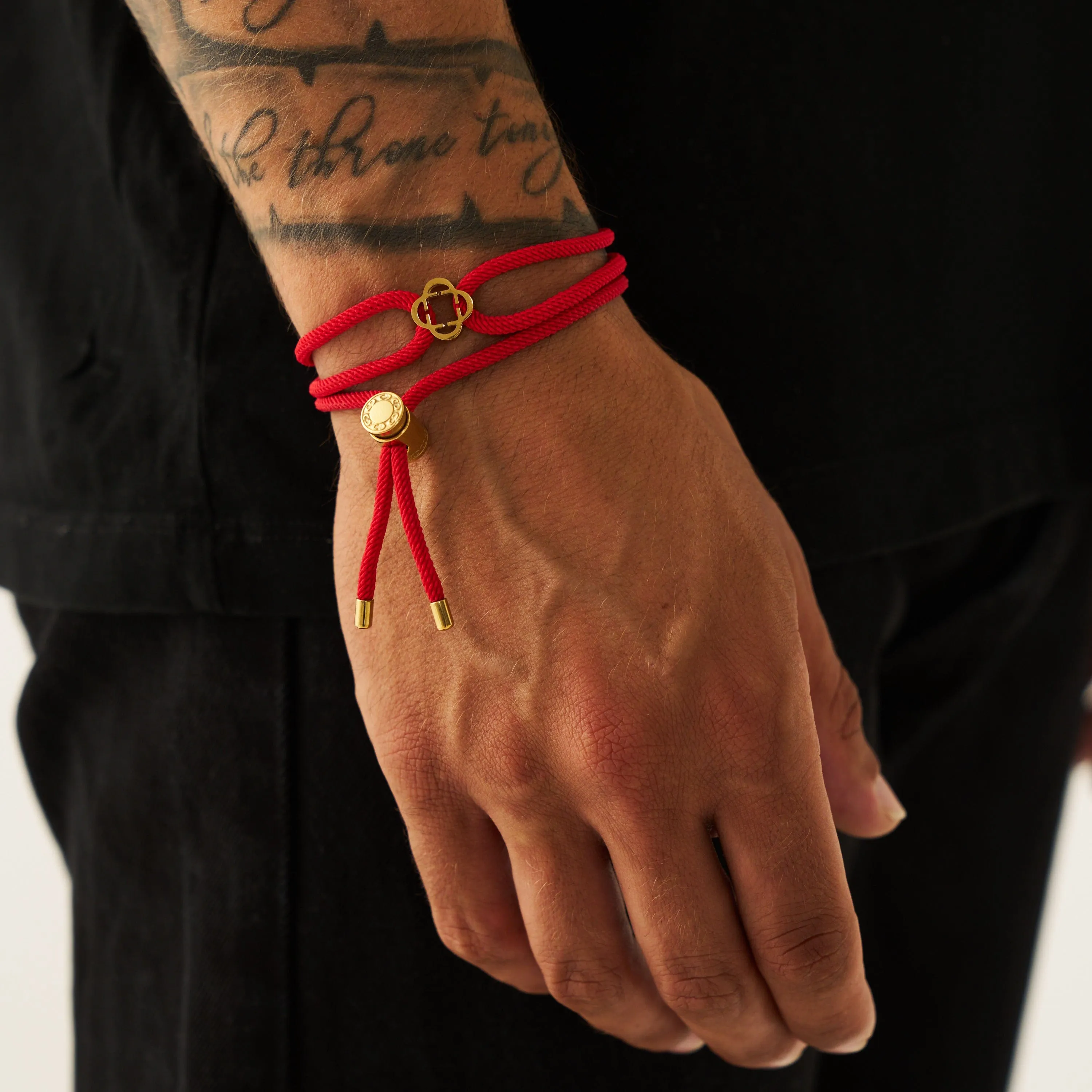 Red Cord Toggle Bracelet (Gold)